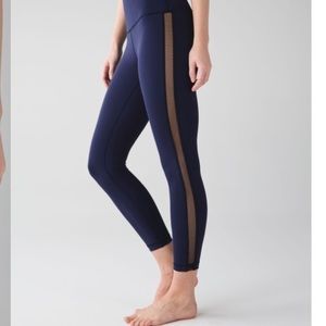 Navy Lululemon 7/8 Leggings Fishnet Sides size 10